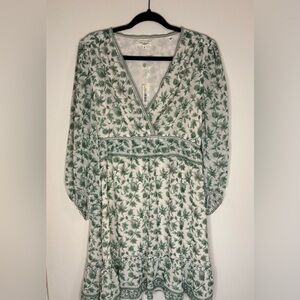 NWT Max Studio Green & White Floral Print Balloon Sheer Sleeve Dress